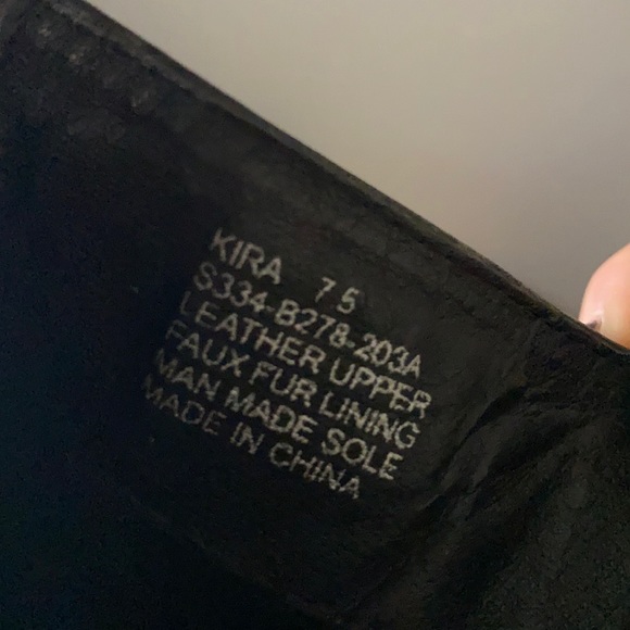 KIRA Books from Nordstrom Xmas Event - Picture 3 of 7